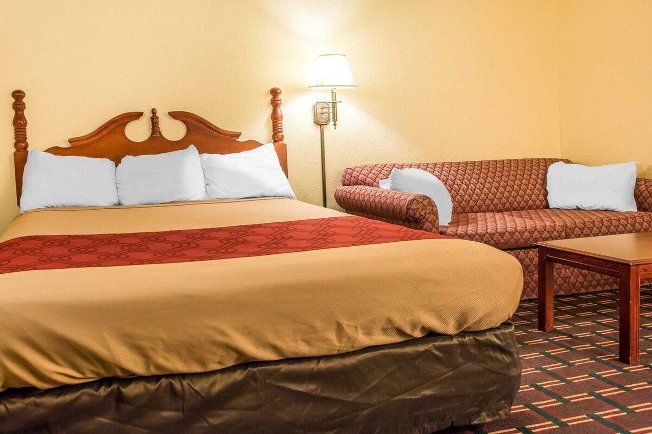 Rodeway Inn Montpelier Buitenkant foto