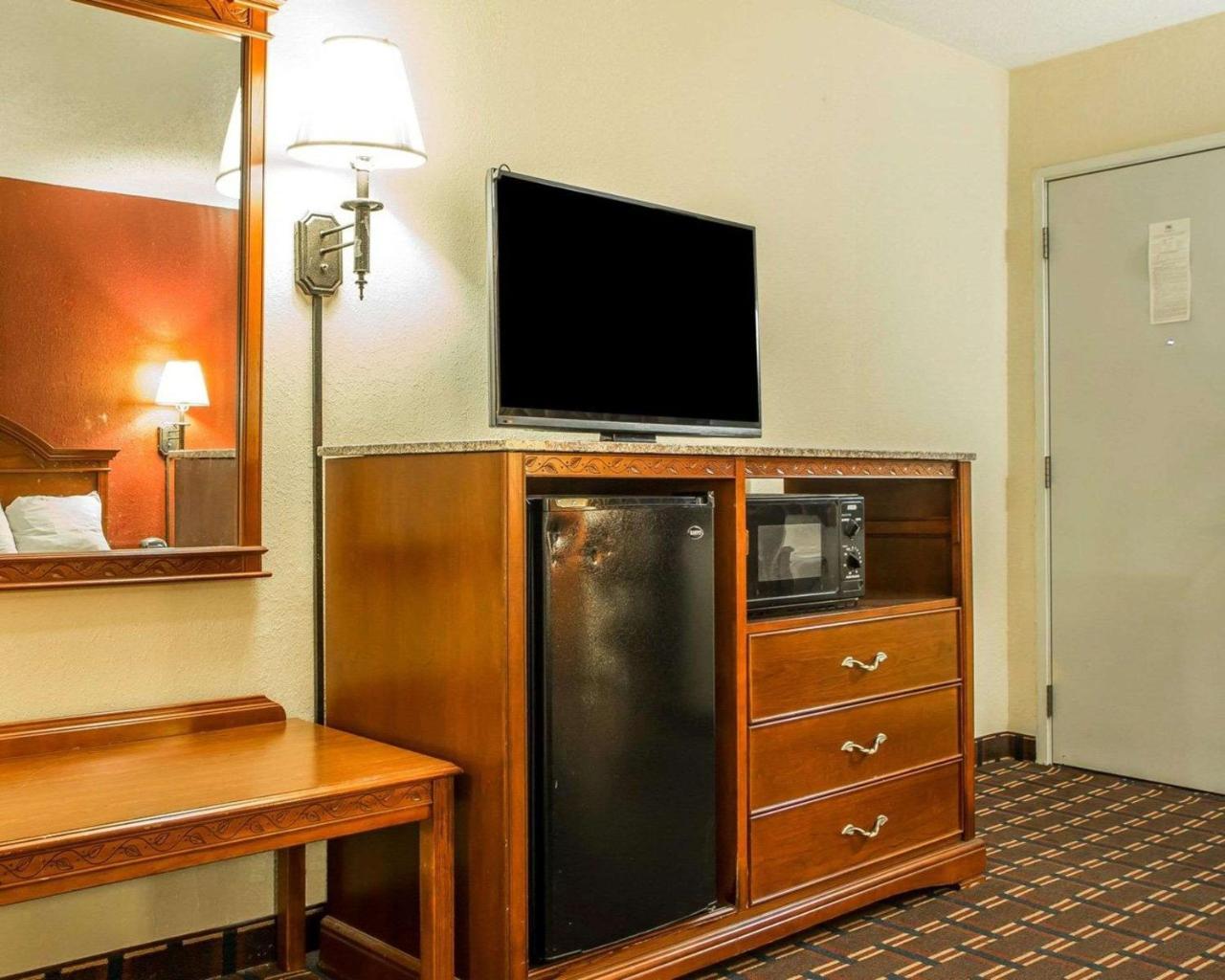 Rodeway Inn Montpelier Buitenkant foto